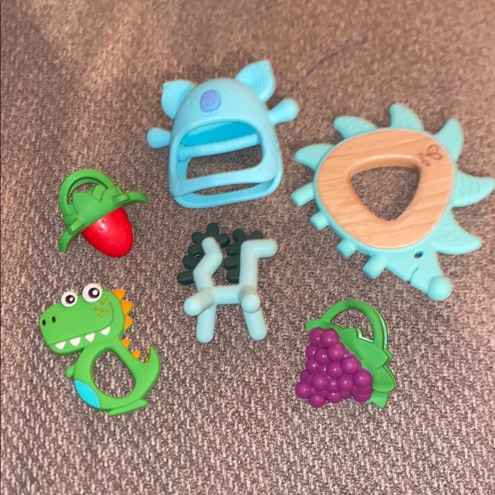 BUNDLE of PRELOVED Colorful Teething Toys Set (nuby, boon, hape, baby banana)